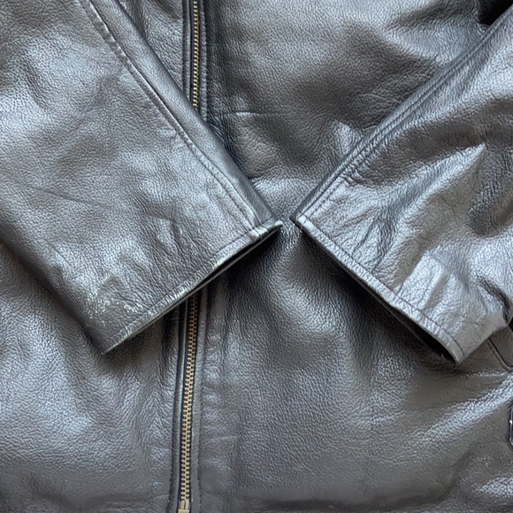 Big Black Leather Jacket - Picture 11 of 11